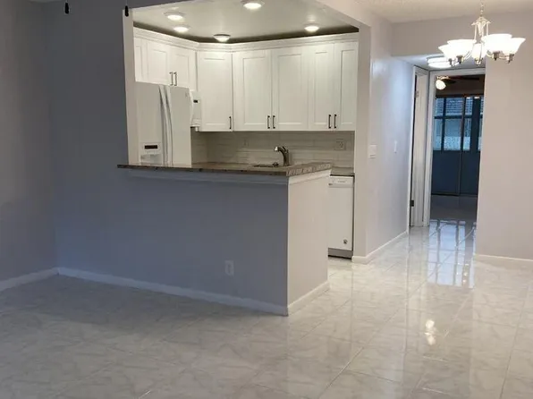 399 Sheffield Q, West Palm Beach, FL 33417