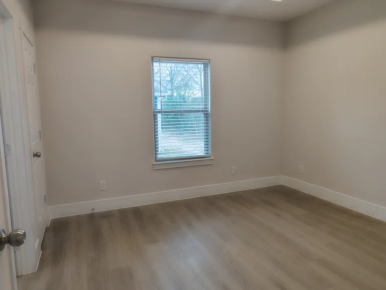 416 Lake St #102 — Photo 9