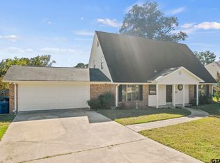 518 Ridgecrest Dr, White Oak, TX 75693