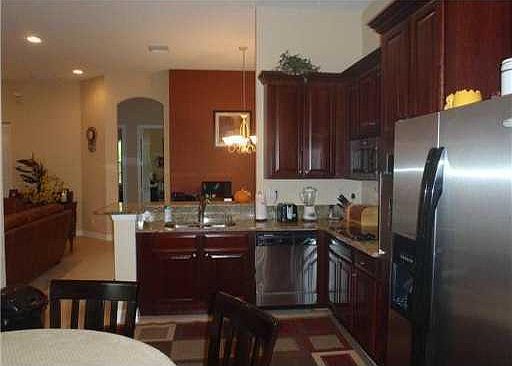 5th image of 120 Glencullen Cir