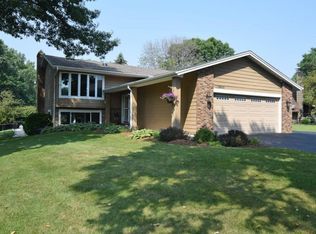 13805 Holyoke Path, Apple Valley, MN 55124