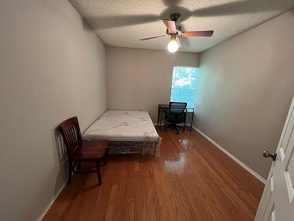 4th image of 14010 N Hills Village Dr