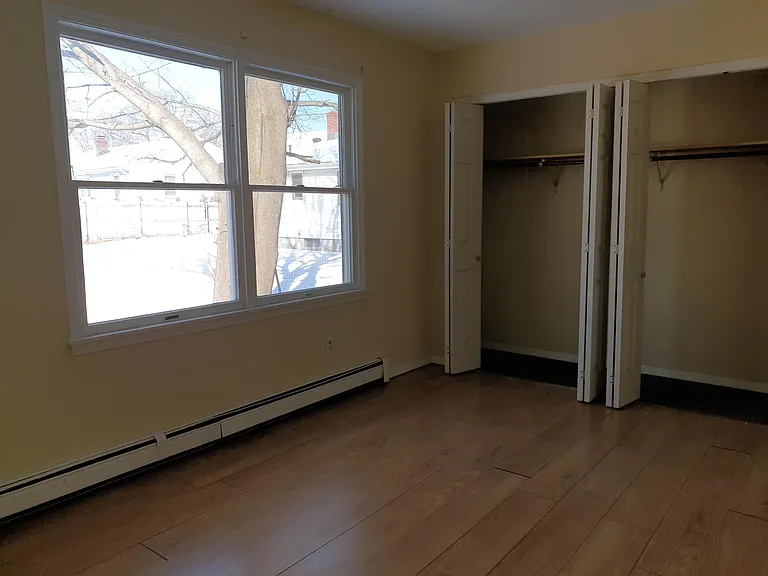 162 Warner St — Photo 13