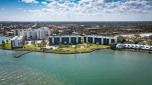 300 Intracoastal Pl Photo 1