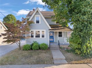 406 Hower St NE, North Canton, OH