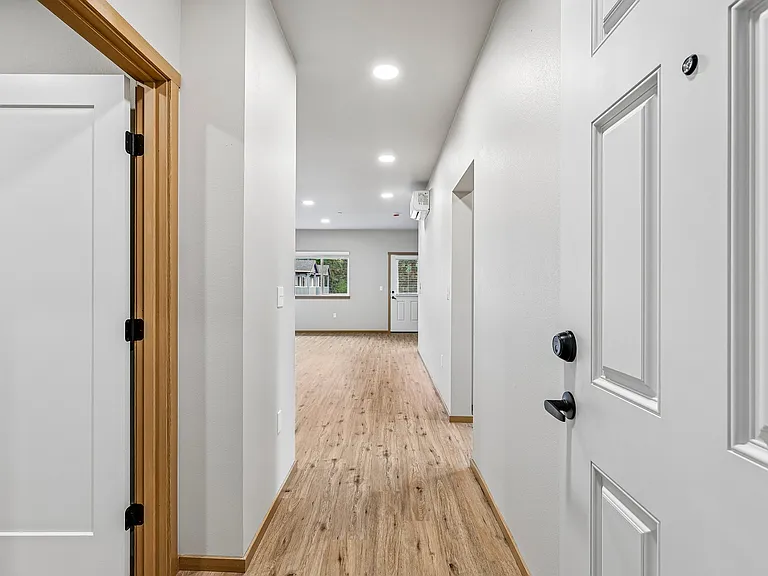 Whitney Lane Apartments — Photo 58