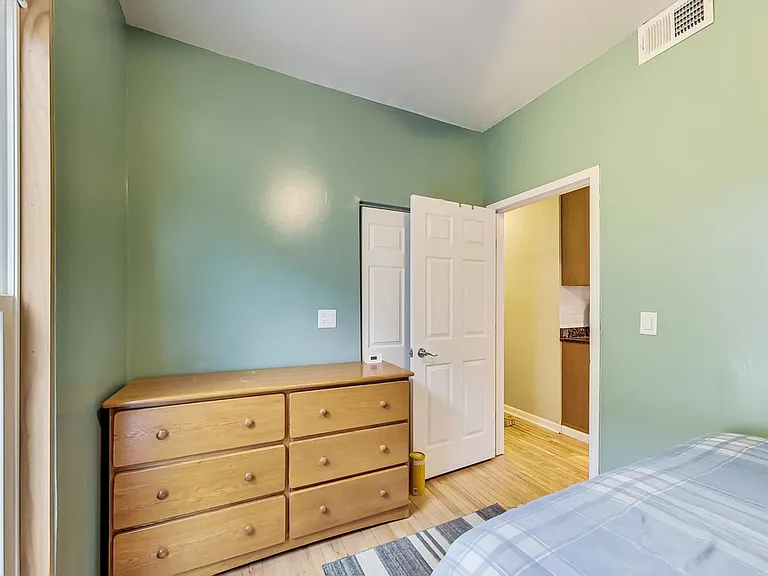 3618 W Dickens Ave #2 — Photo 6