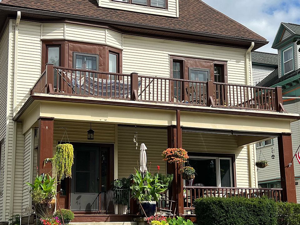 1st image of 563 Richmond Ave #3