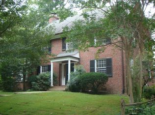 7020 Beechwood Dr, Chevy Chase, MD 20815