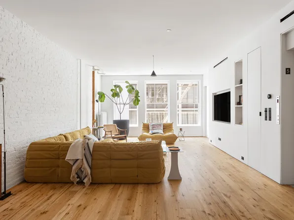 64 Grand Street image 1 of 9