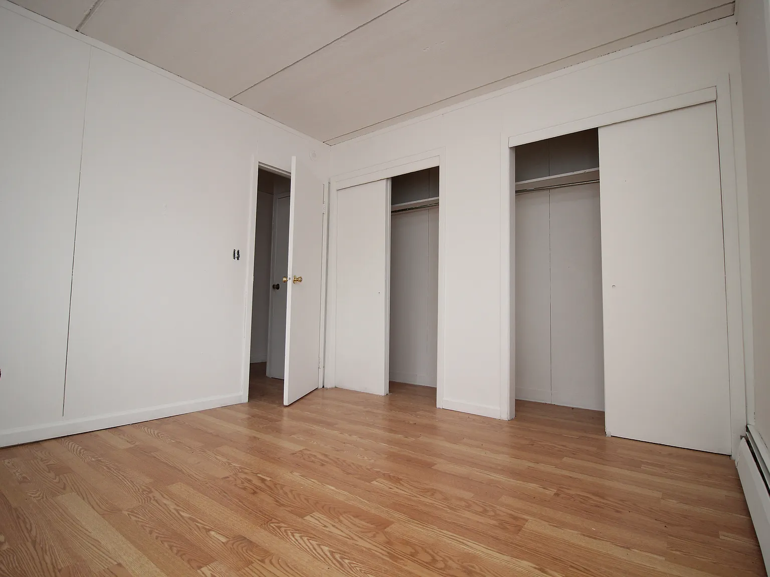 1 bed, 1000 sqft, $1,195 — Photo 4