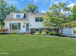 4 Locust Ter, New Monmouth, NJ 07748