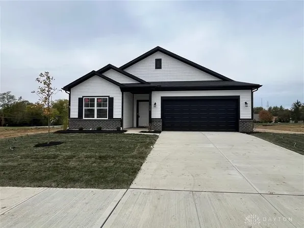 114 Evergreen Way, Brookville, OH 45309