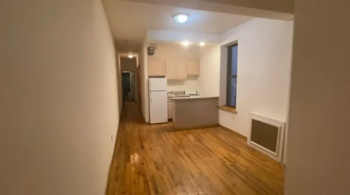 Rented by Manhattan Dwelling Corporation | media 23