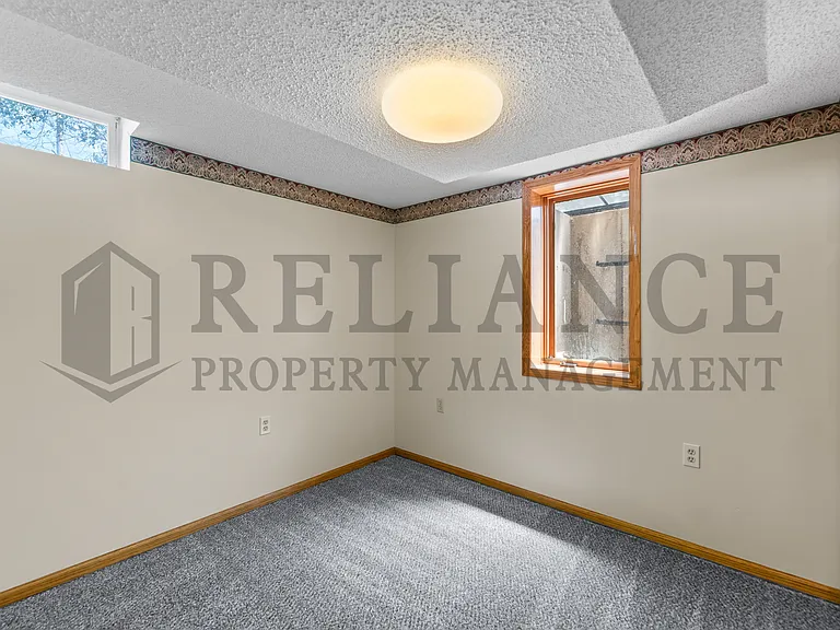 3052 S Bonn Ave — Photo 15
