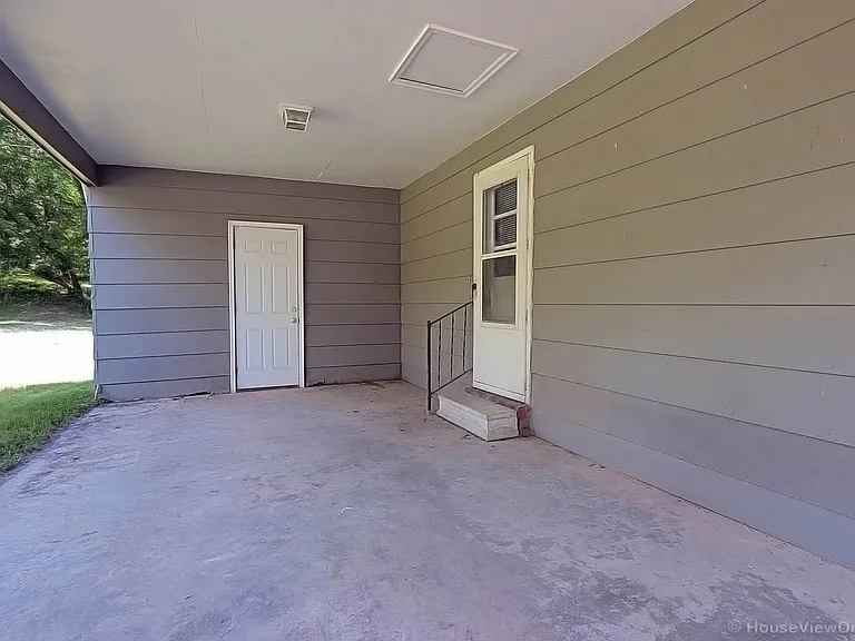 1105 N West End Blvd — Photo 24