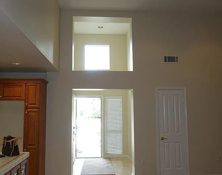 21 S Michillinda Ave — Photo 11