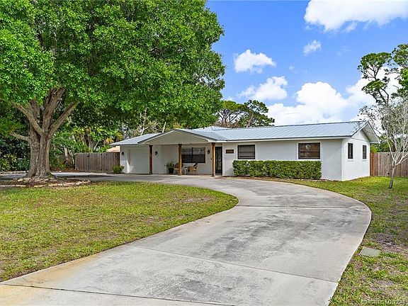 5th image of 1763 NW Spruce Ridge Dr