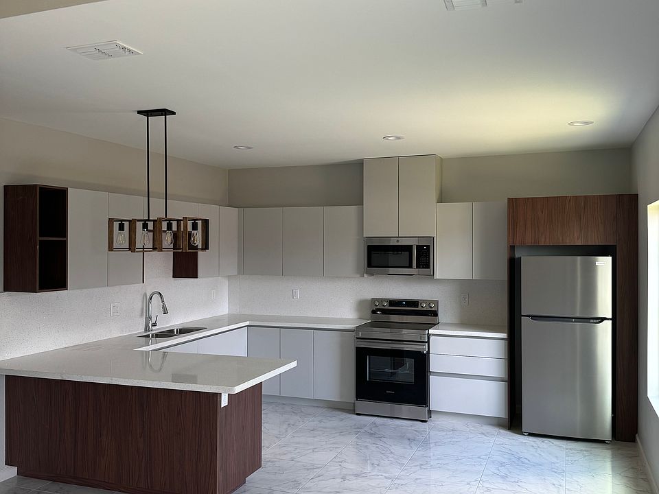 2nd image of 800 Hidden Hills St #2