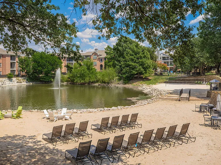 Lakeshore at Preston — Photo 15