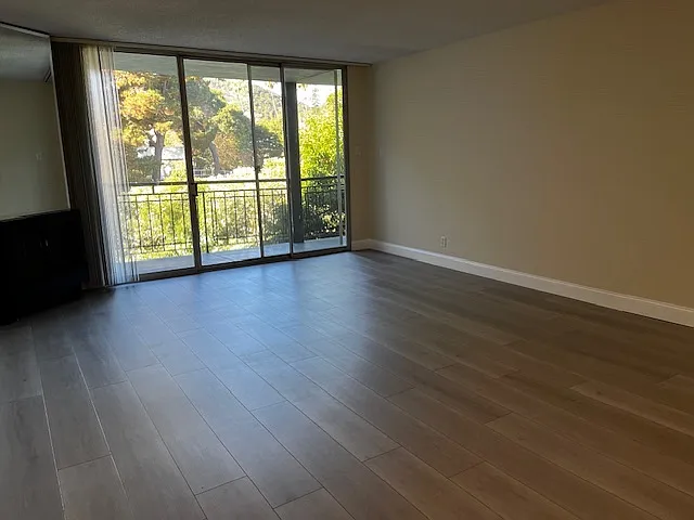 2165 Carlmont Dr — Photo 5