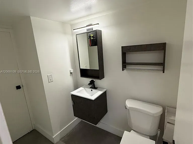 3625 N Country Club Dr #Penthouse 5 — Photo 12