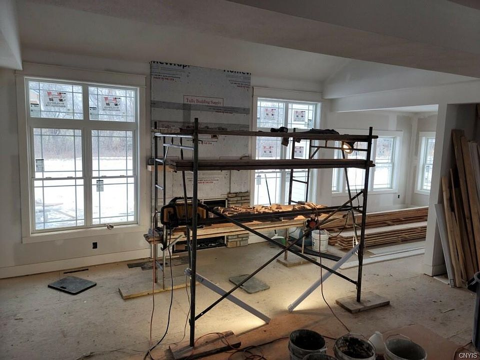 2nd image of 1879 Sugar Maple Ln