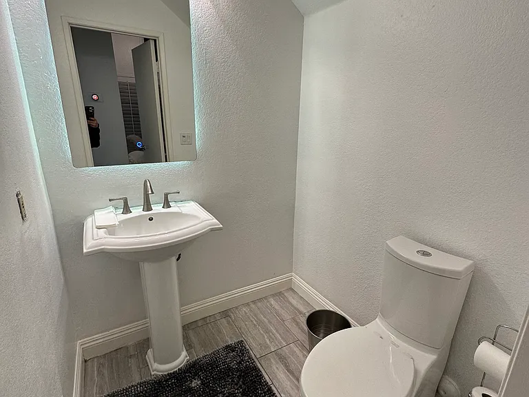 15558 Willow Dr — Photo 18