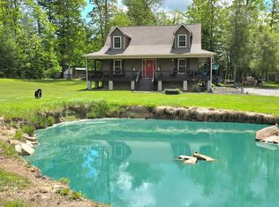 612 Pluto Rd, Shady Spring, WV 25918