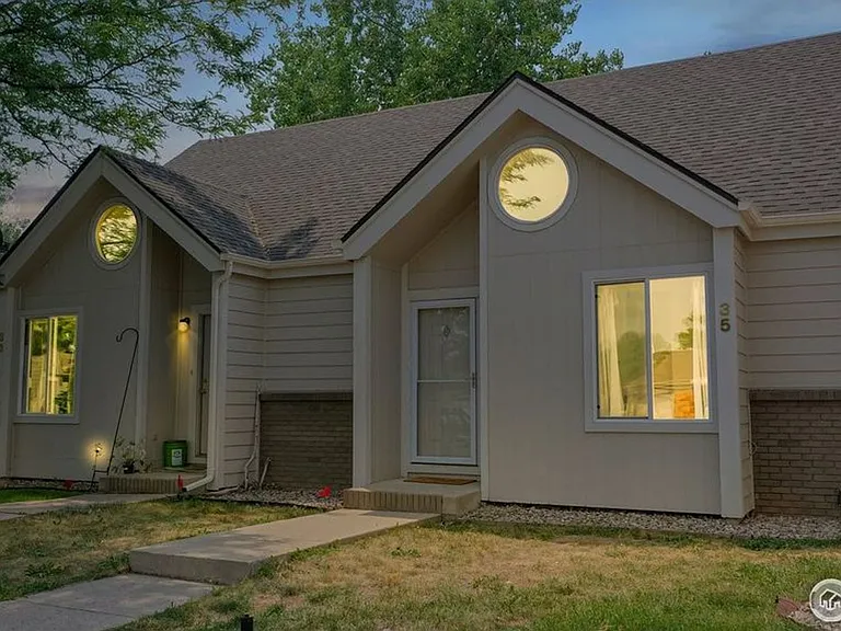 2900 Ross Dr #L35 — Photo 3