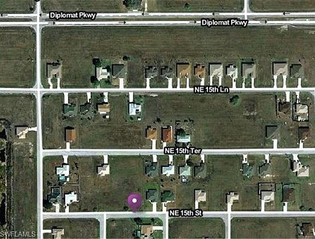 2nd image of 2121 NE 15th St