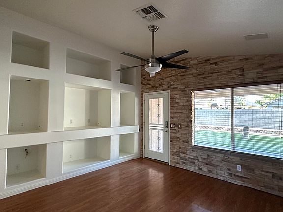 4th image of 8146 W CLARA Lane
