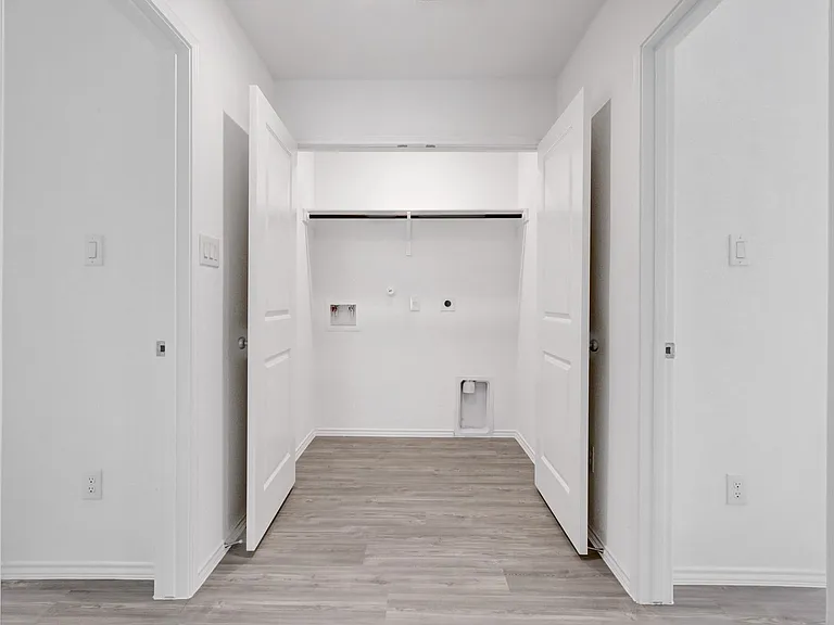 15003 Greenfield Ml — Photo 22