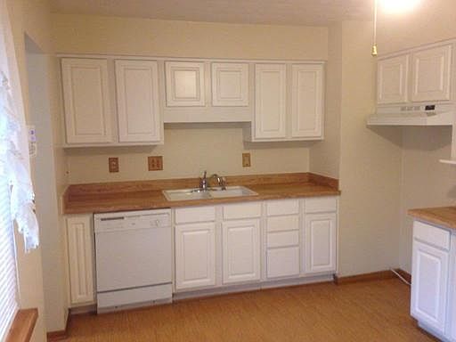 3rd image of 3646 Nevada Ave
