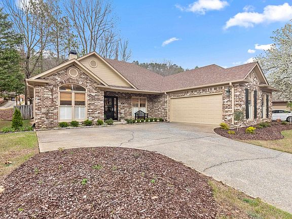 4th image of 438 N Lake Rd