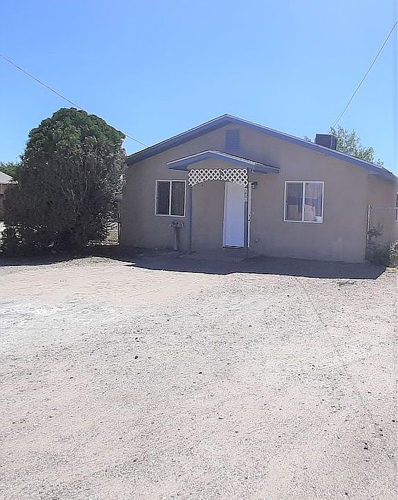 1st image of 626 Avenida Perea
