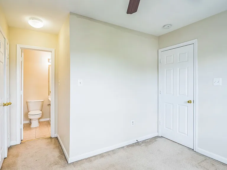 46051 Marble Ter — Photo 11