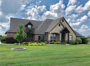 13000 Stacey Valley Dr, Azle, TX 76020