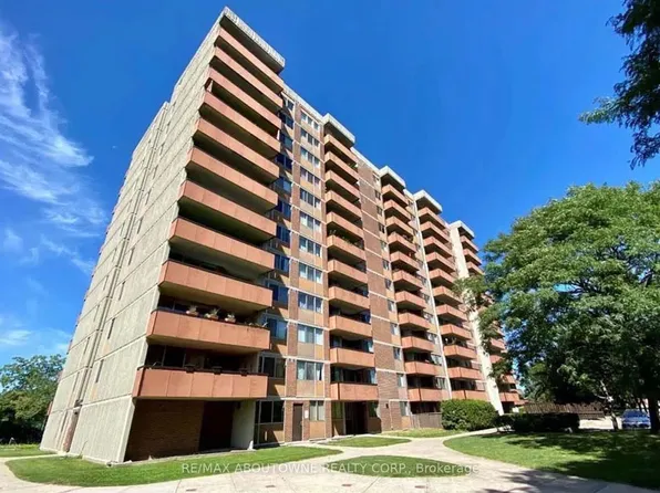 165 La Rose Ave, Toronto, ON