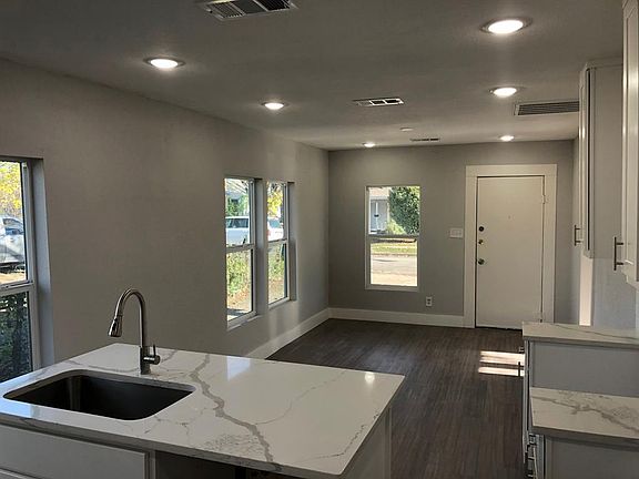 4th image of 1553 Caldwell Ave