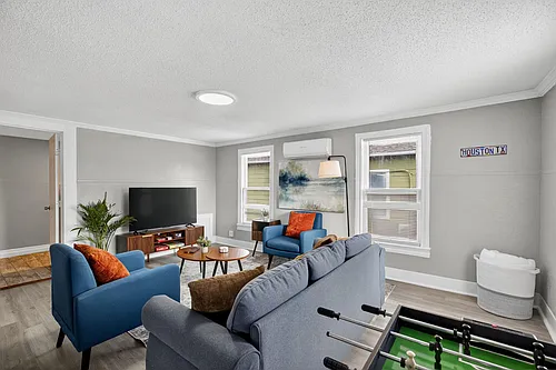 1403 Collier St #1403 Photo 1