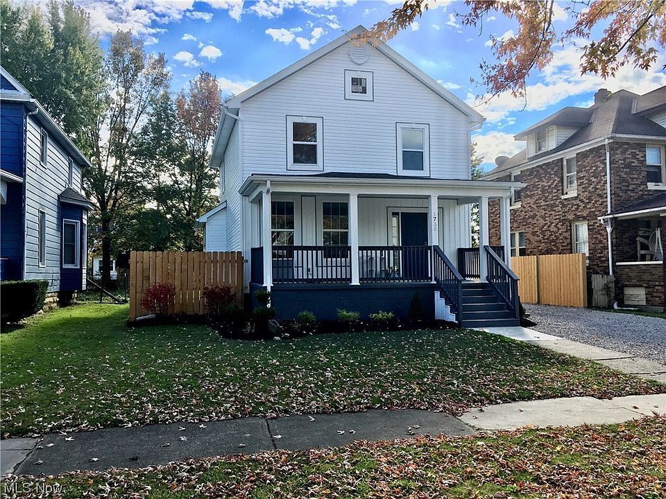 1st image of 1738 E 32nd St