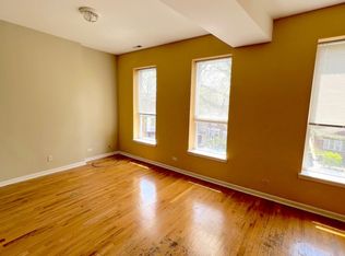 1412 W Flournoy St #3F, Chicago, IL 60607