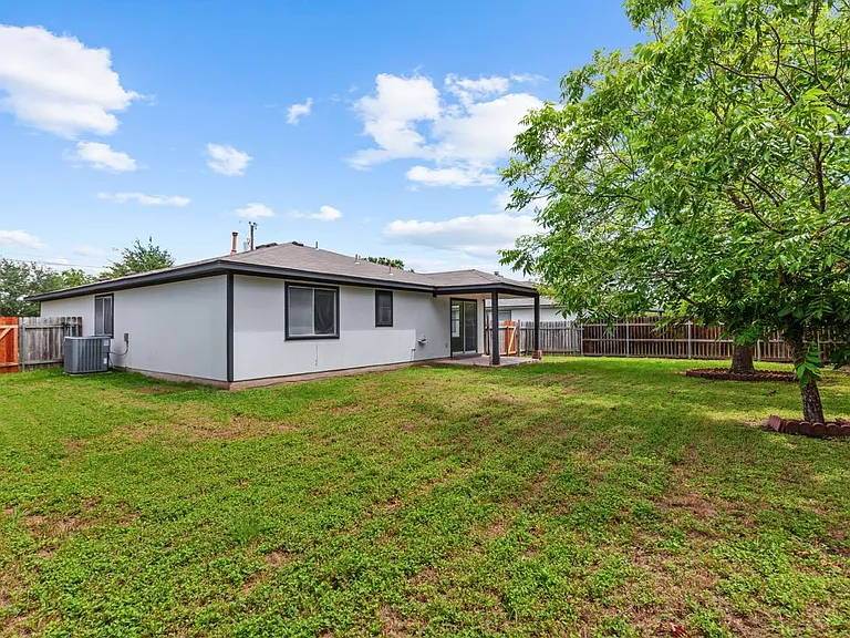 112 James Lin Cir — Photo 22