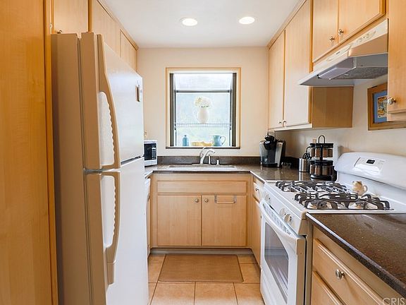 3rd image of 27971 Sarabande Ln Unit 223