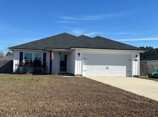 135 Saint Stevens Ct, Atmore, AL 36502