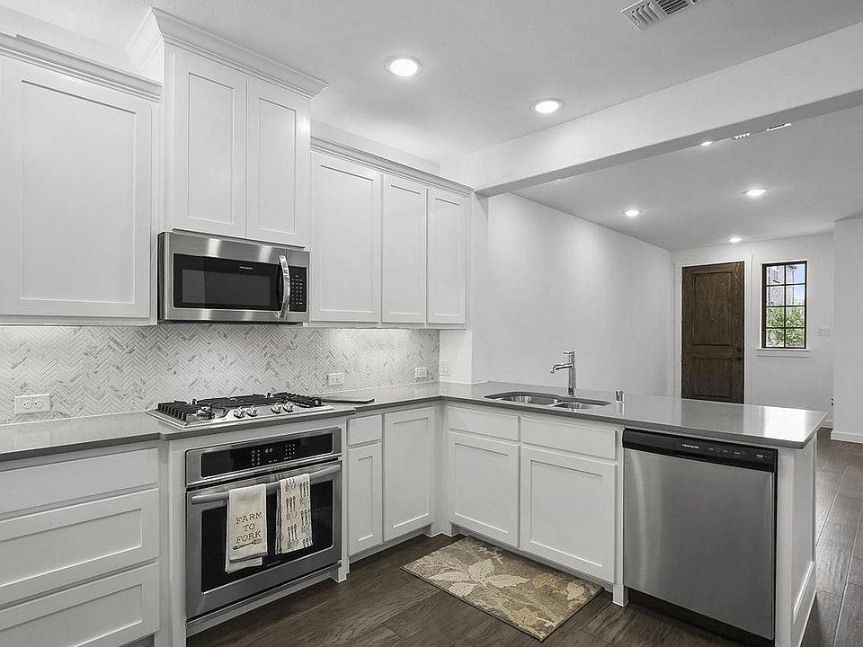 1st image of 3905 Crown Ave