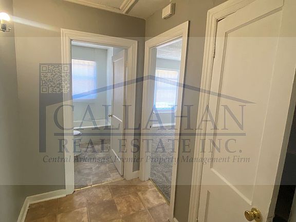 5th image of 1007 Dennison St