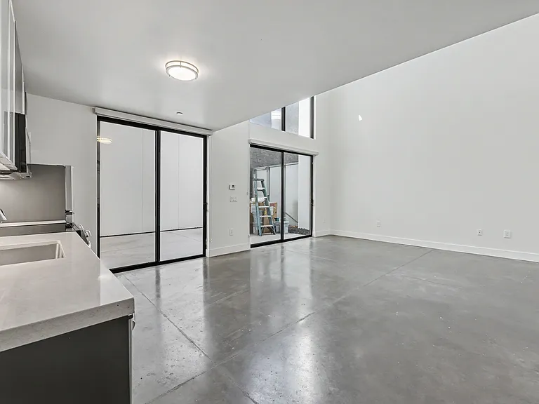 1737 Chalmers St #105E — Photo 3