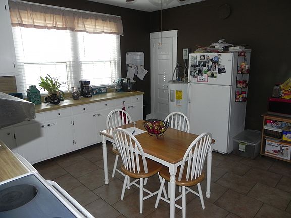 kitchen. 16x16 Ceramic Tile